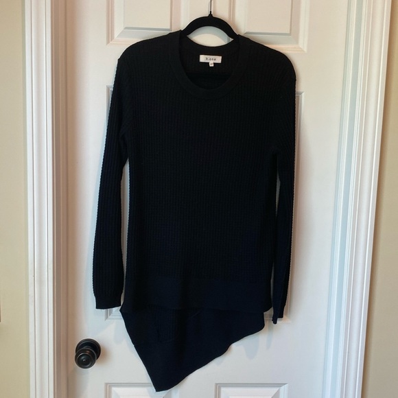 H.‎ One Asymmetrical Long Sleeve Waffle Crew Neck Sweater - XS - Black - Picture 1 of 6
